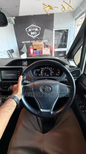 Toyota Wish 2010 Black