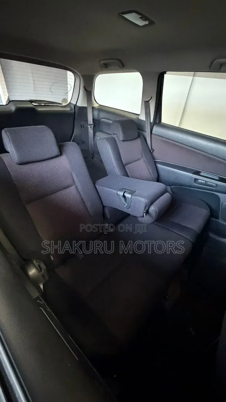 Toyota Wish 2010 Black