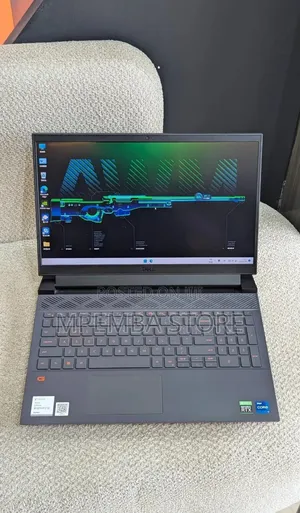 Laptop Dell G15 5535 16GB Intel Core i7 SSD 512GB