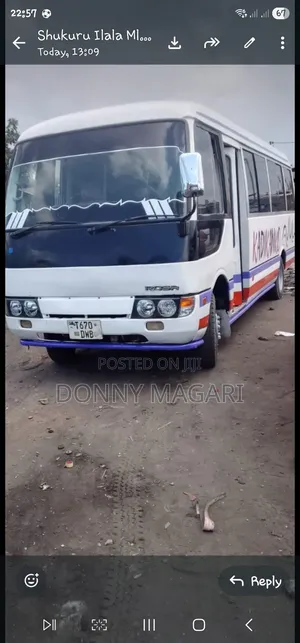 Mitsubishi Fuso Rosa 2004 White