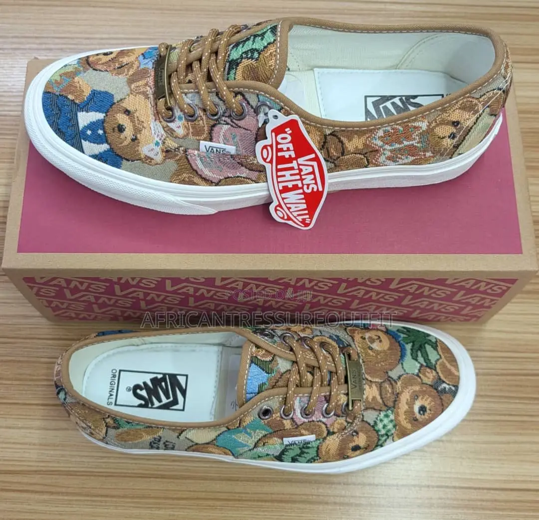 Vans Custom Sneakers Collection Branded Laces Available