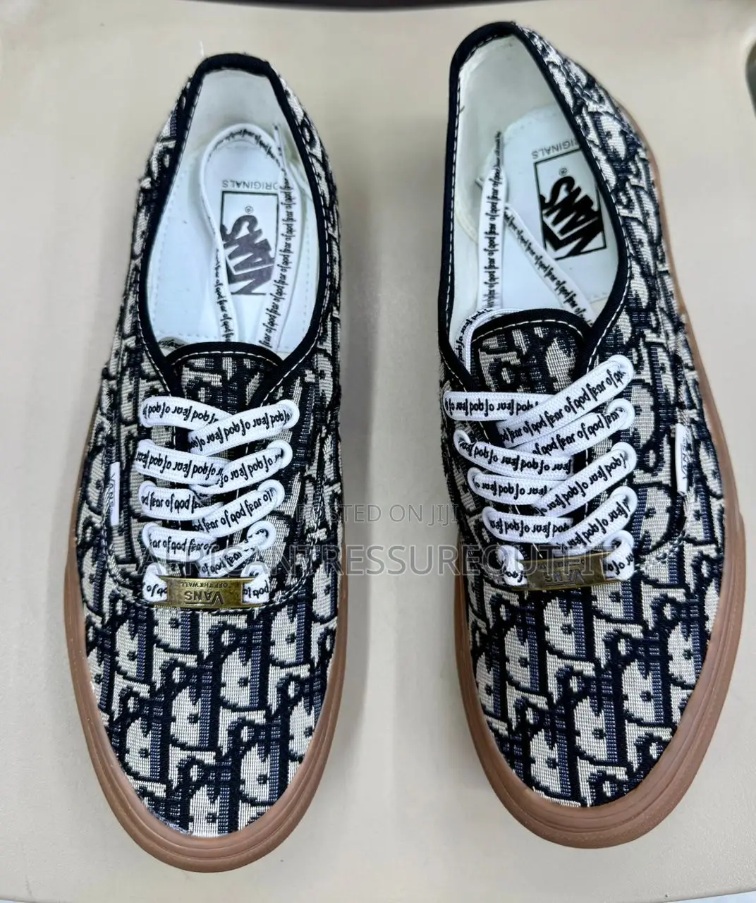Vans Custom Sneakers Collection Branded Laces Available