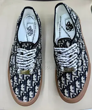 Vans Custom Sneakers Collection Branded Laces Available