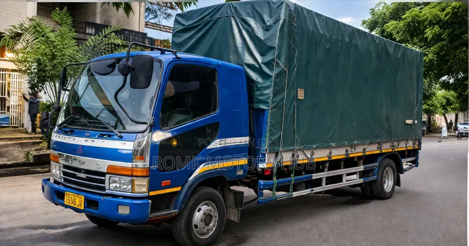 Mitsubishi Fuso 2012 Blue