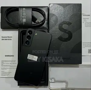 New Samsung Galaxy S22 5G 128 GB Black
