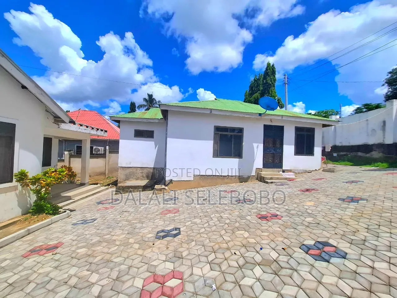 3bdrm Bungalow in Kimara Temboni for rent