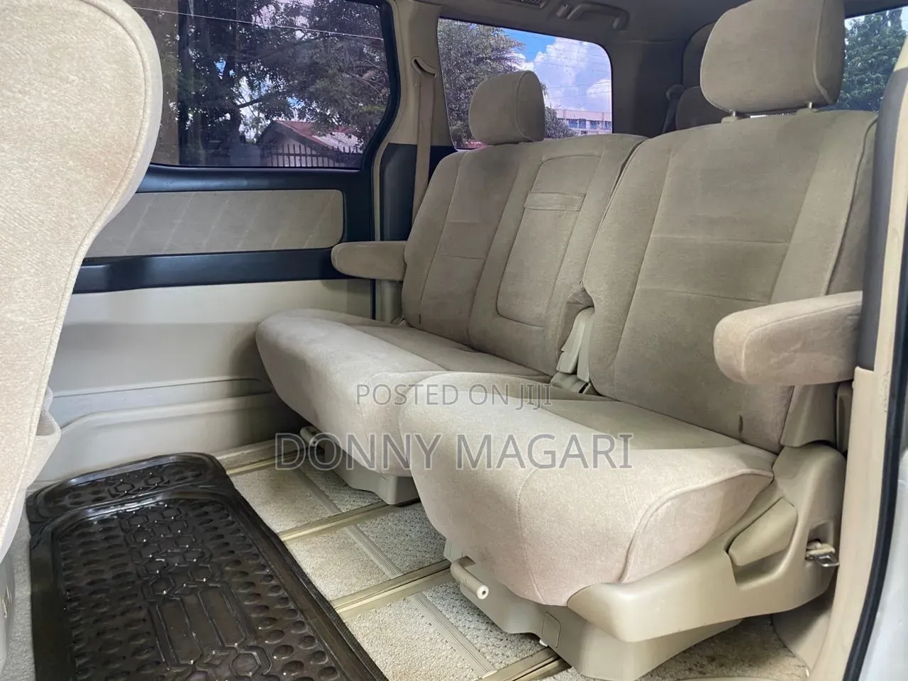 Toyota Alphard 2004 Silver
