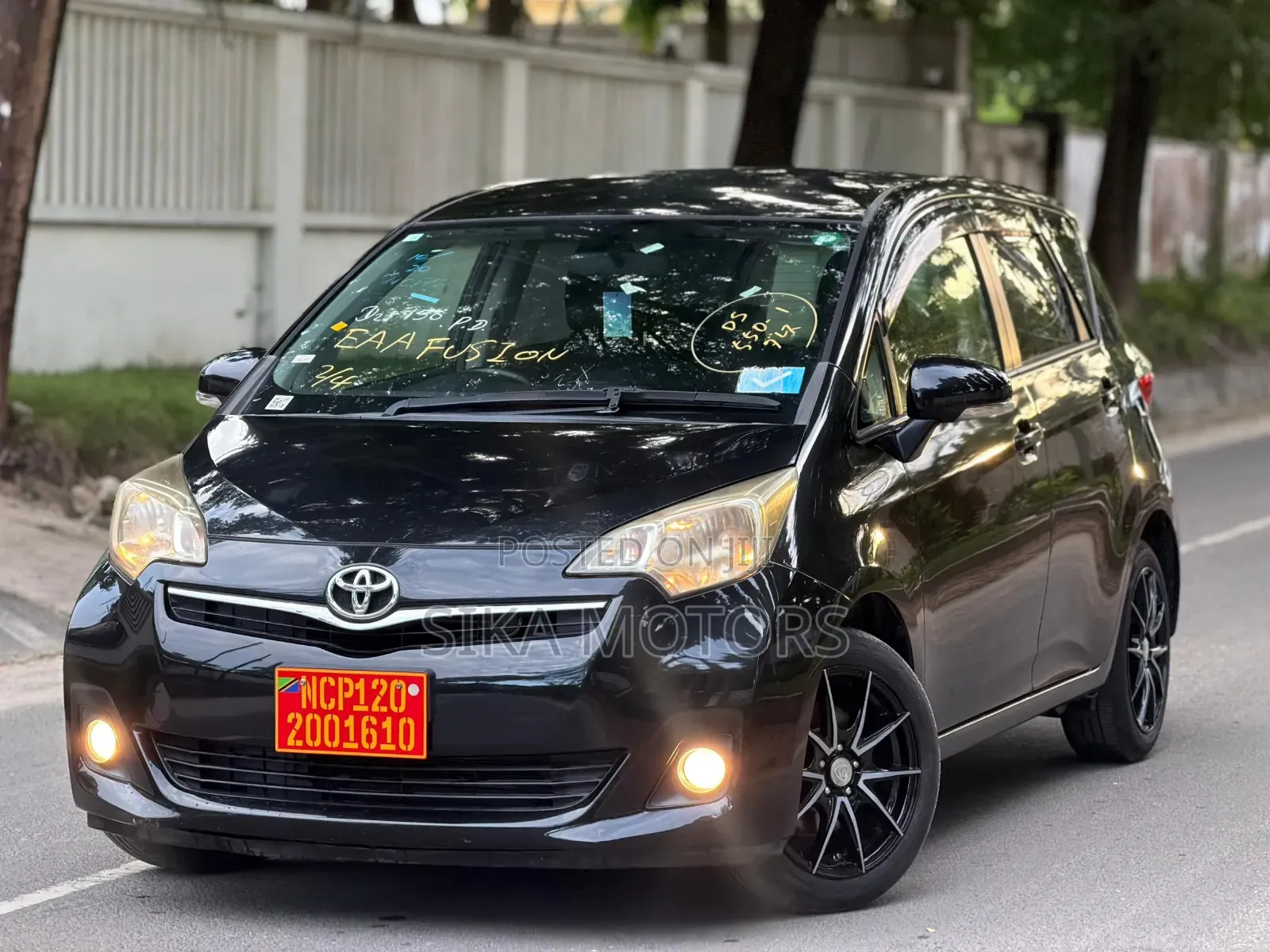 Toyota Ractis 2011 Black