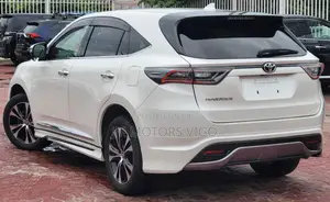 Toyota Harrier 2.0 2016 Pearl