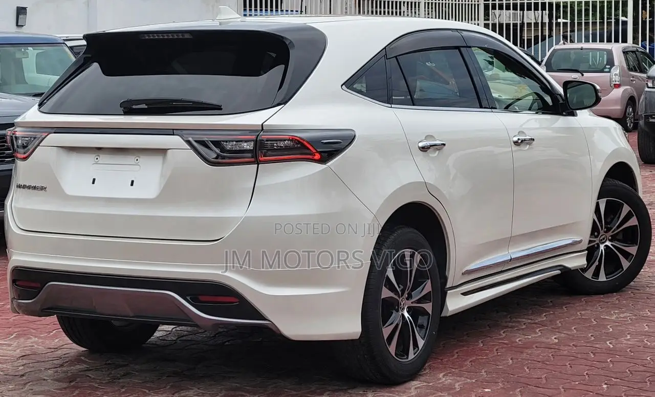 Toyota Harrier 2.0 2016 Pearl