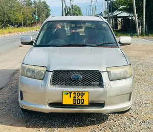 Subaru Forester 2004 Silver