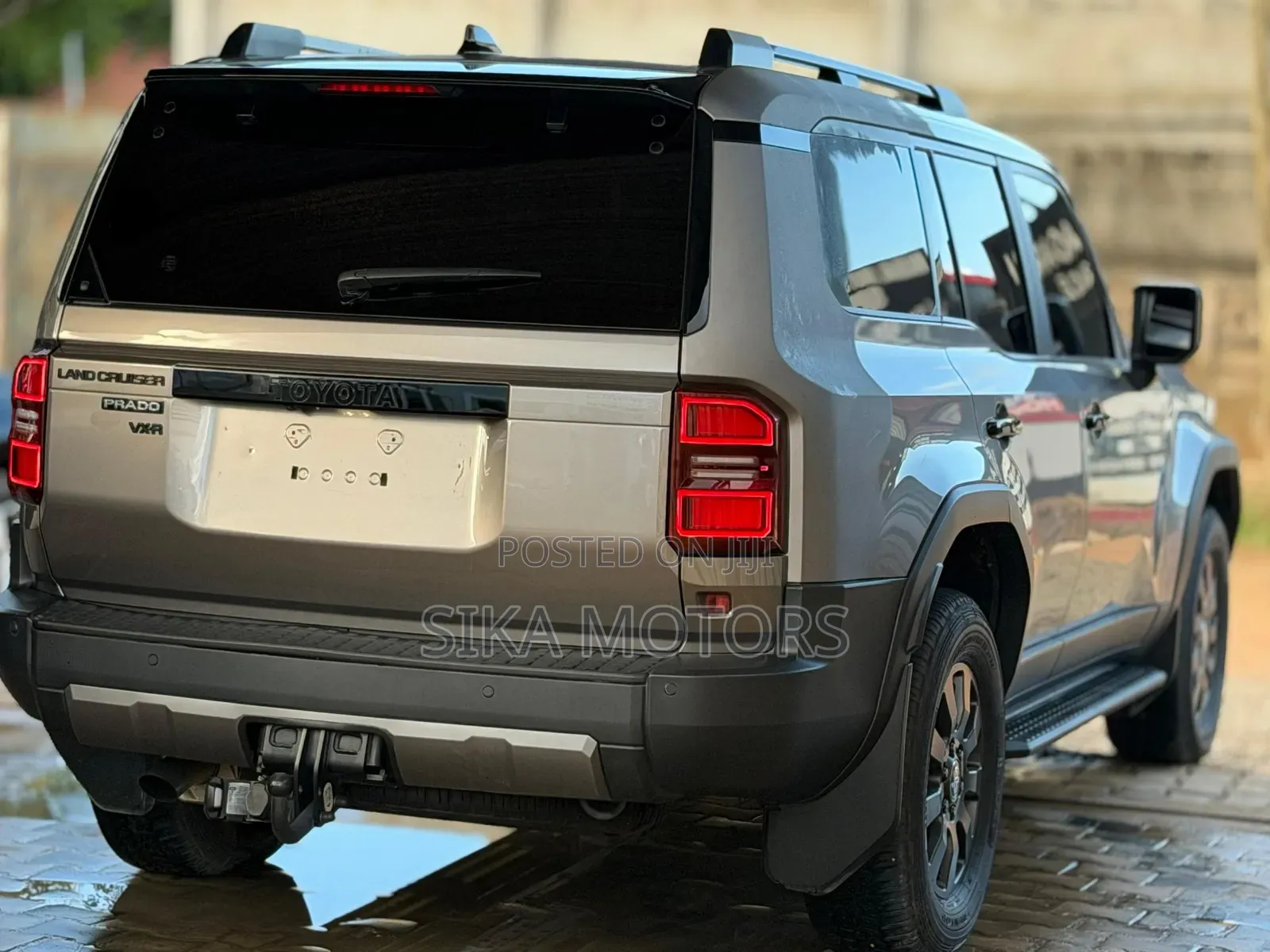 Toyota Land Cruiser Prado 2.8 2024 Gray