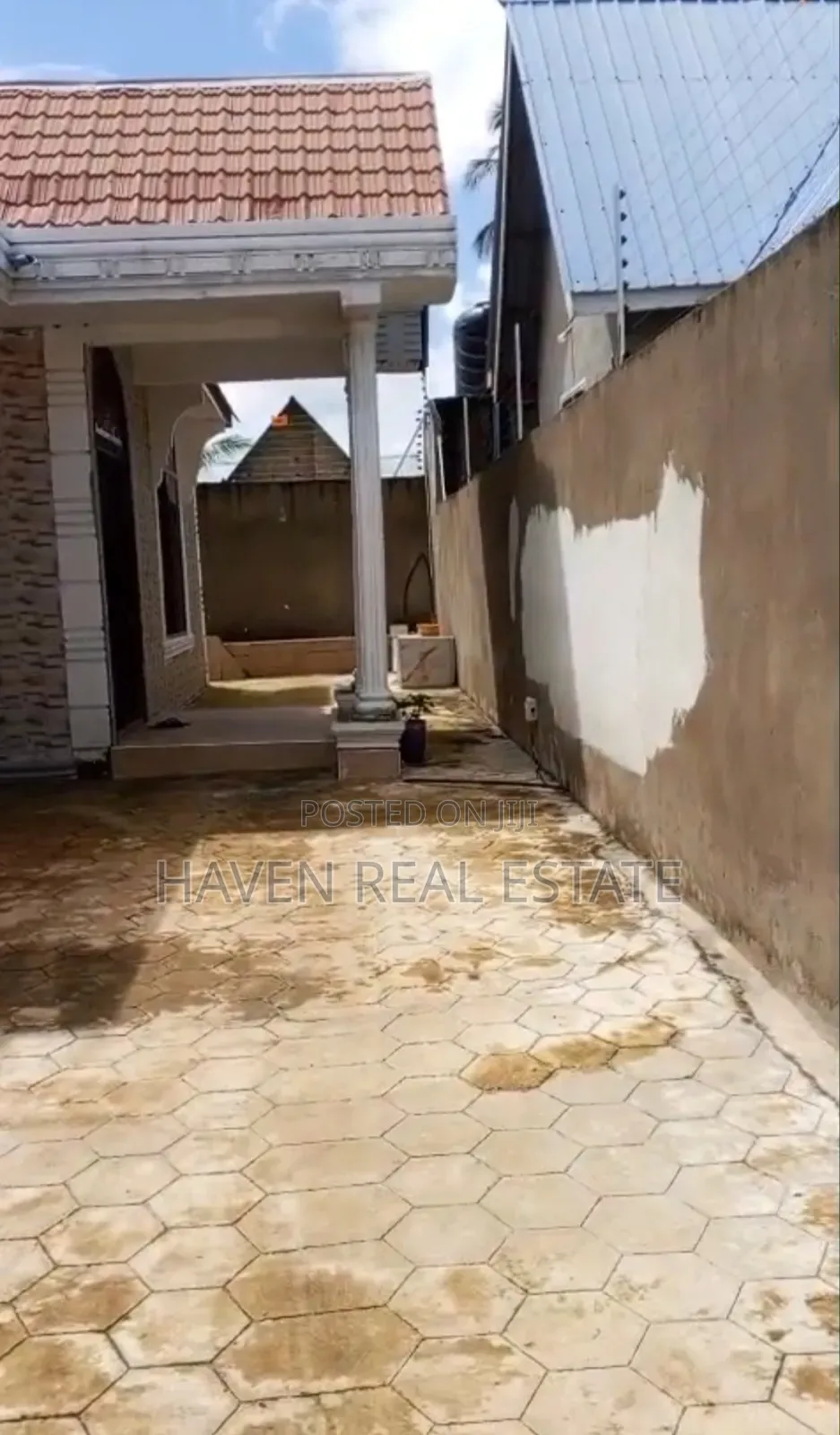 3bdrm House in Mjini for rent