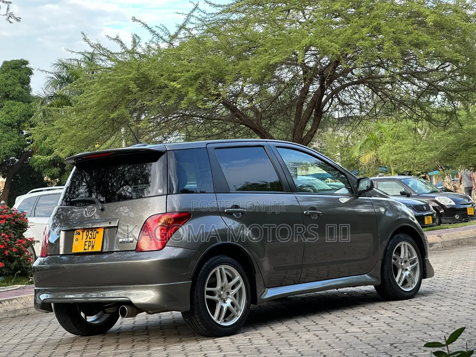 Toyota IST 2004 Gray