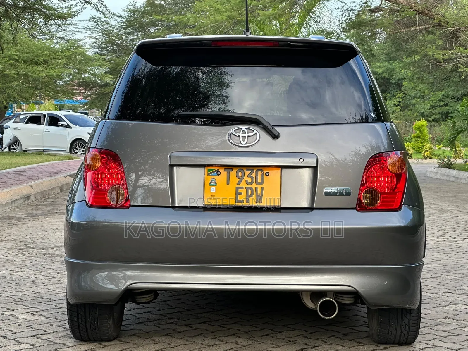 Toyota IST 2004 Gray