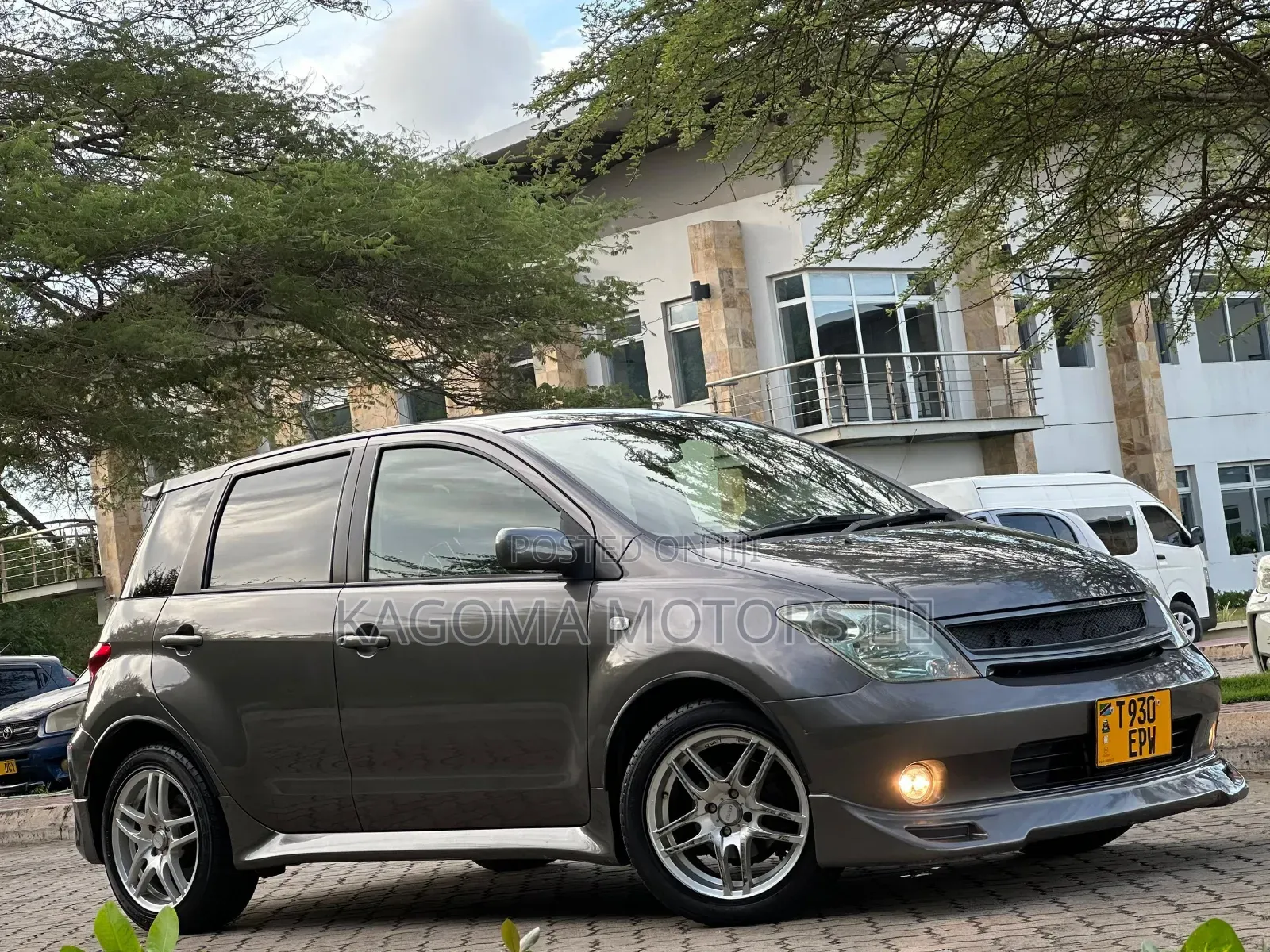 Toyota IST 2004 Gray