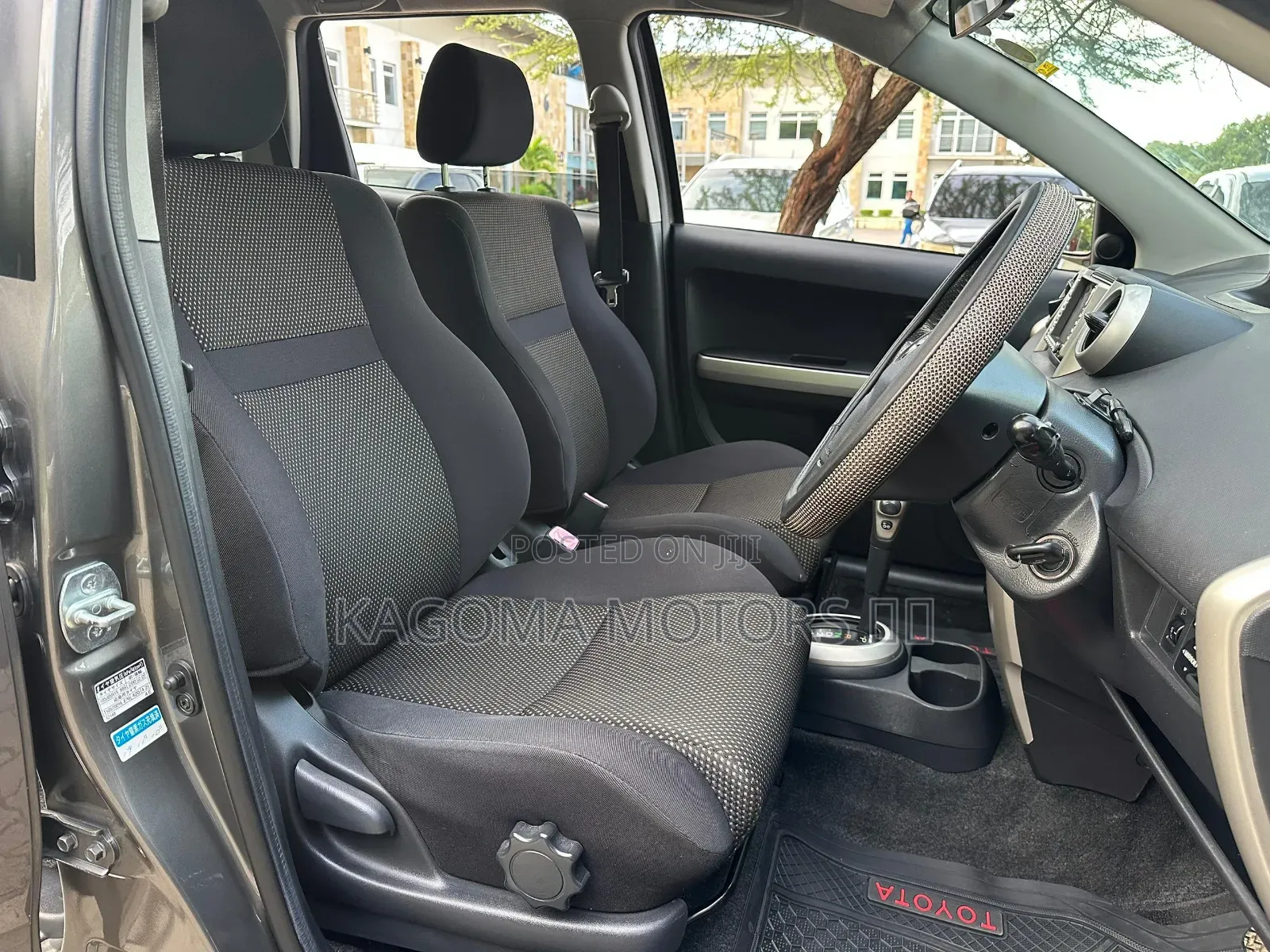 Toyota IST 2004 Gray