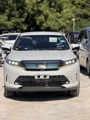 Toyota Harrier 2018 White