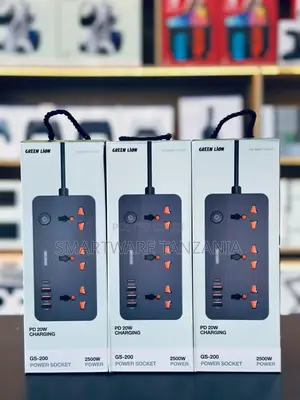 Green Lion Gs-200 Power Socket 3-Way Pd20w Usb-C 2500w