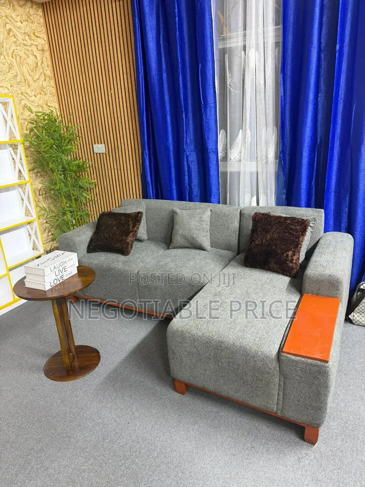 Sofa Kali Nzuri Mno