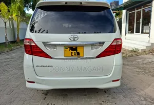 Toyota Alphard 2.4 Petrol AWD 2013 White