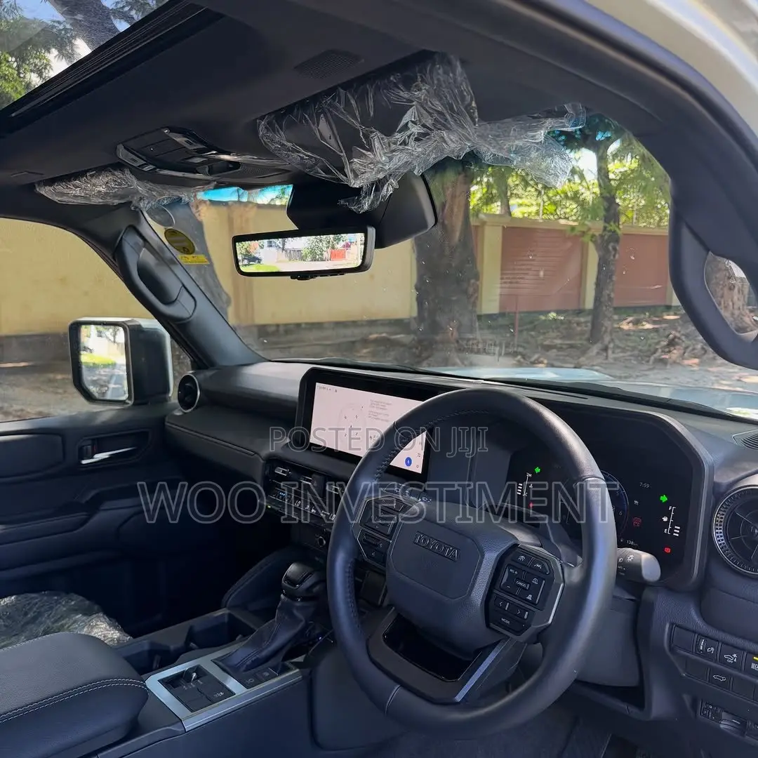 New Toyota Land Cruiser Prado 2025 White