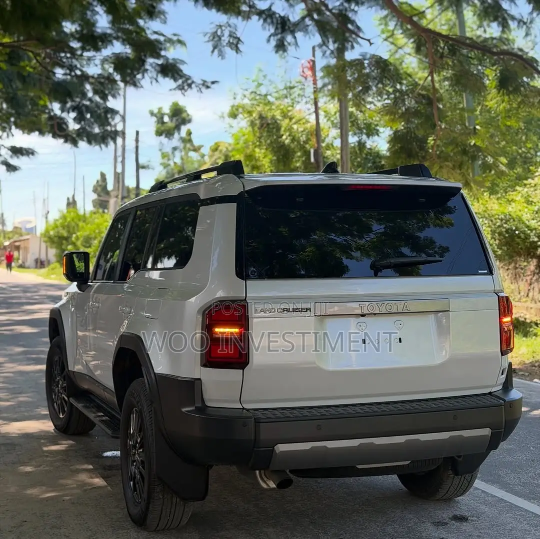 New Toyota Land Cruiser Prado 2025 White