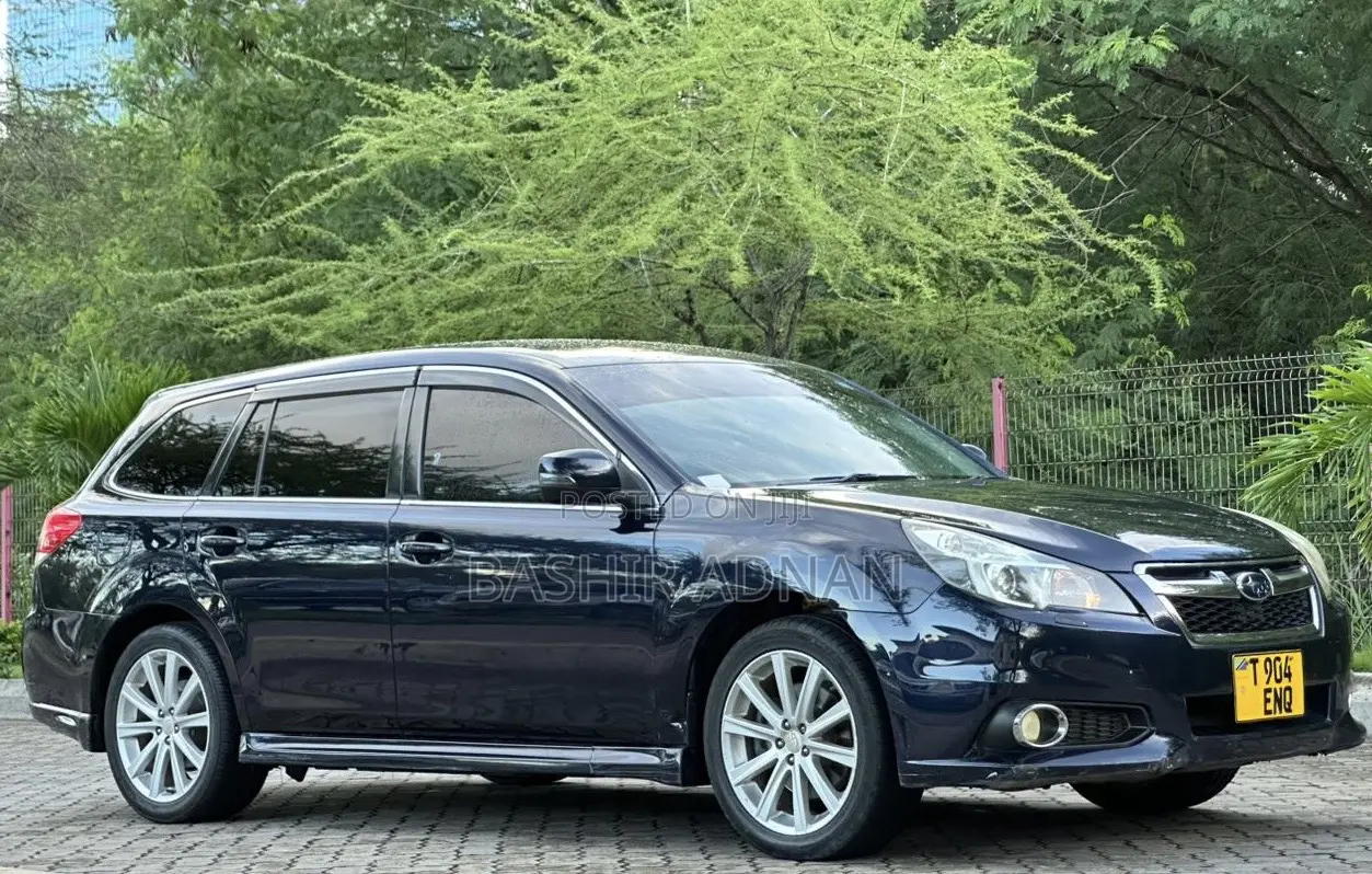 Subaru Legacy 2.5i 2013 Black