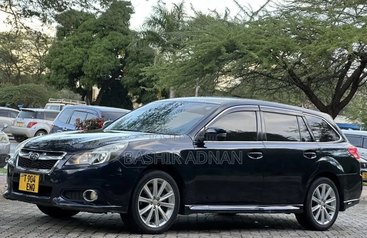 Subaru Legacy 2.5i 2013 Black