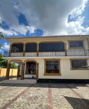 4bdrm Block of Flats in Mchakama Real Estate, Kitunda for sale