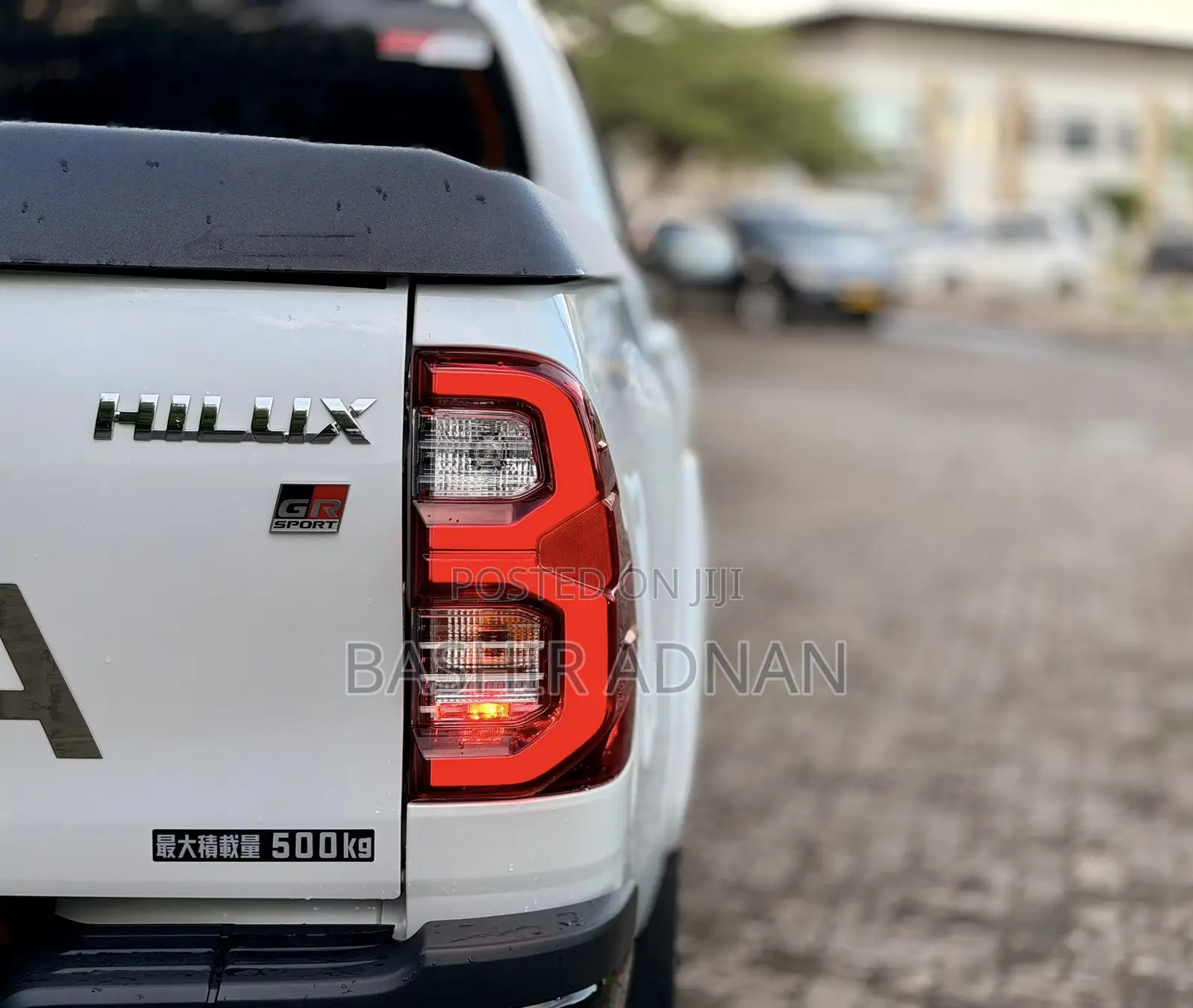 Toyota Hilux 2024 Pearl