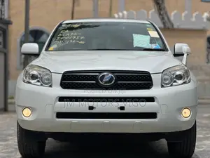 Toyota RAV4 2009 White