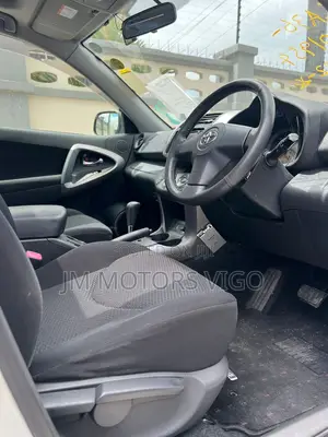 Toyota RAV4 2009 White