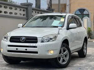 Toyota RAV4 2009 White