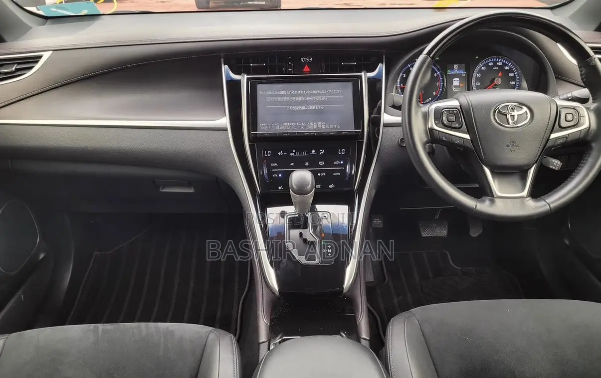 Toyota Harrier 2.0 2016 Pearl