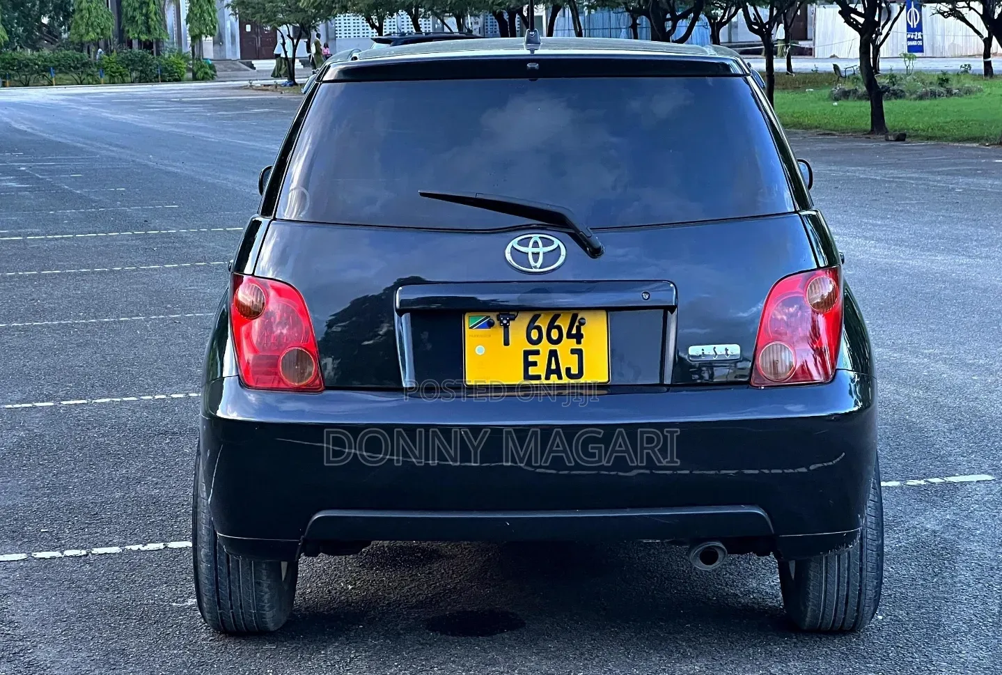 Toyota IST 2003 Black