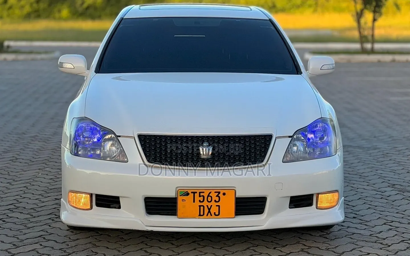 Toyota Crown 2007 White