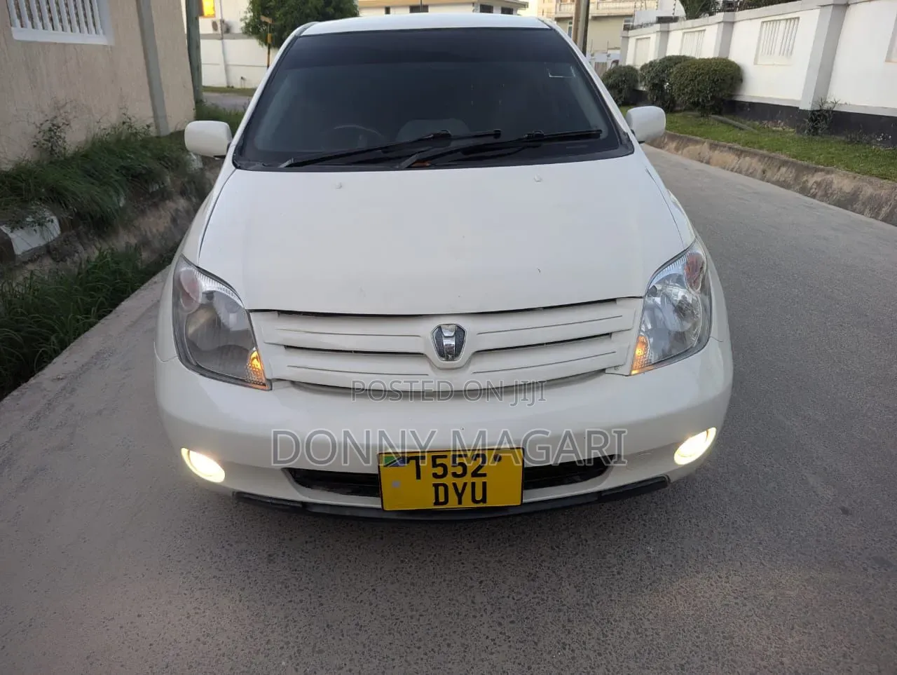 Toyota IST 2004 White