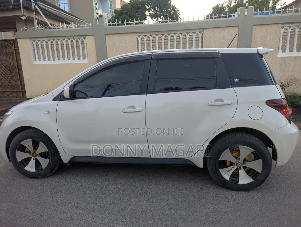 Toyota IST 2004 White