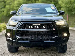 Toyota Hilux 2021 Black