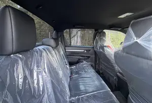 Toyota Hilux 2021 Black