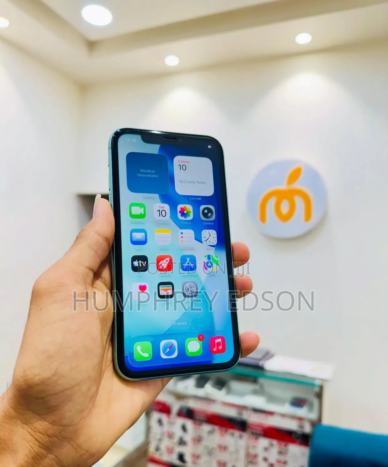 New Apple iPhone 11 128 GB Green