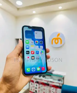 New Apple iPhone 11 128 GB Green