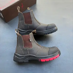 These Safe Stape Heavy Duty Safety Boots Are Dark Brown Chelsea