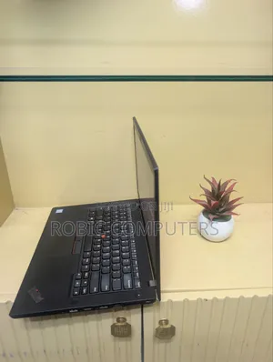 Laptop Lenovo ThinkPad T480 8GB AMD Ryzen 5 SSD 256GB