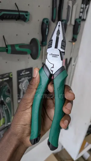 Combination Plier 8 Inches