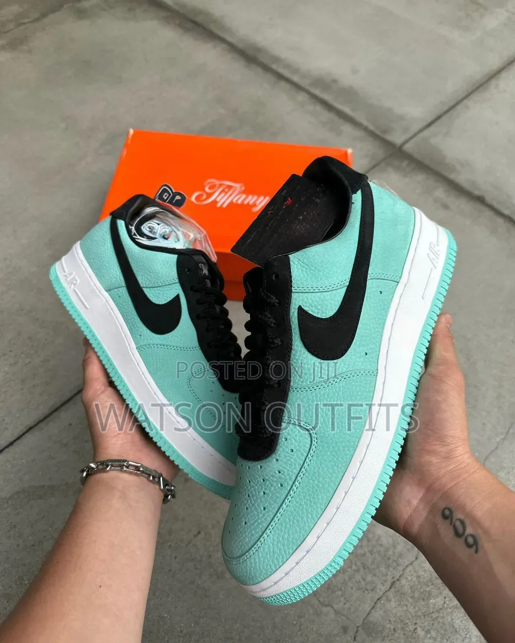 Men's Leather Sneakers or Airforce 1 Shoes 1 Colours Very Unique