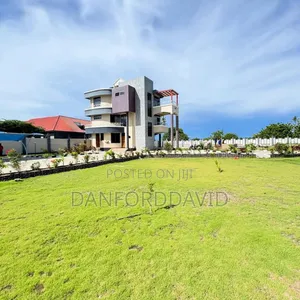 5bdrm House in Kahwa Real Estate, Kunduchi for rent