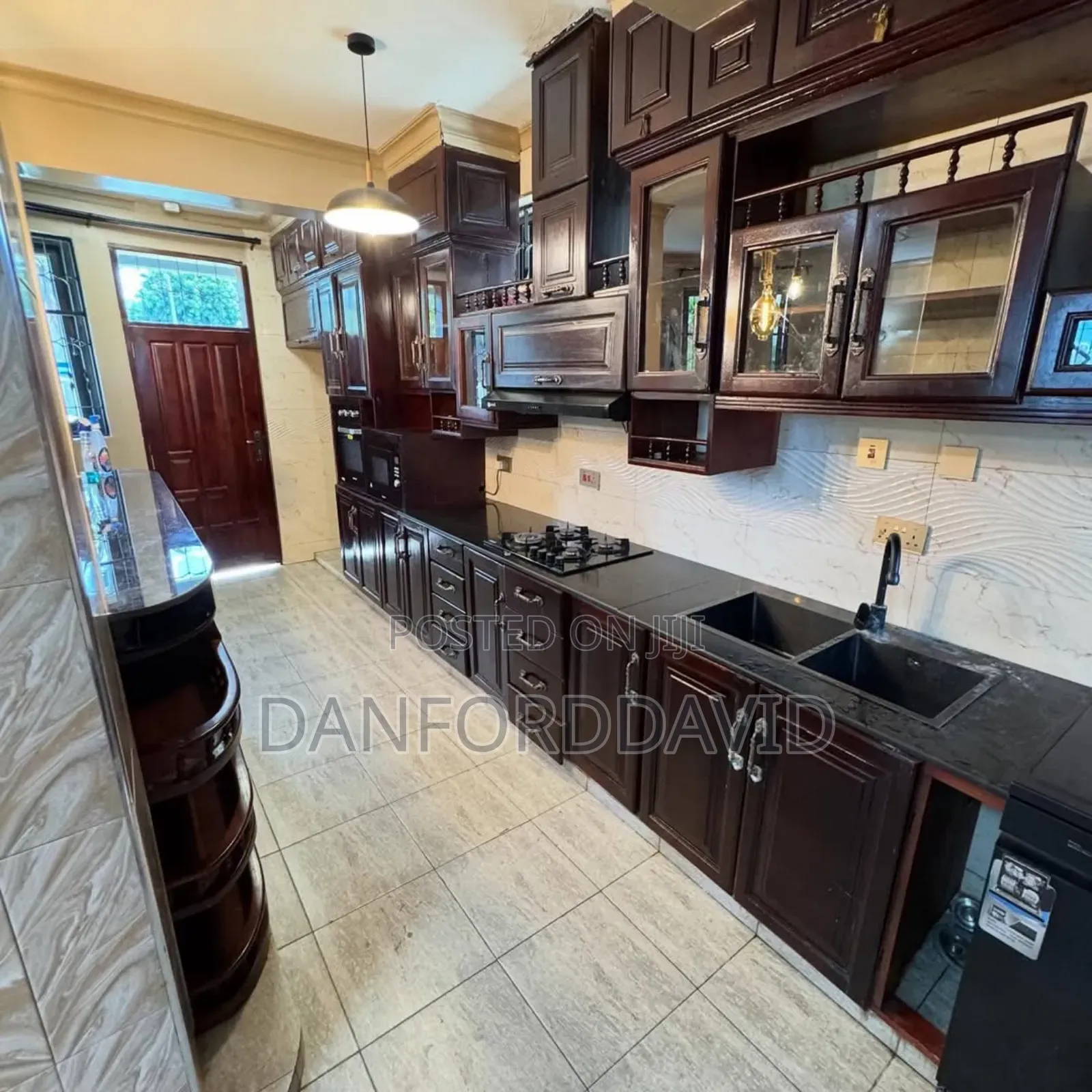 5bdrm House in Kahwa Real Estate, Kunduchi for rent