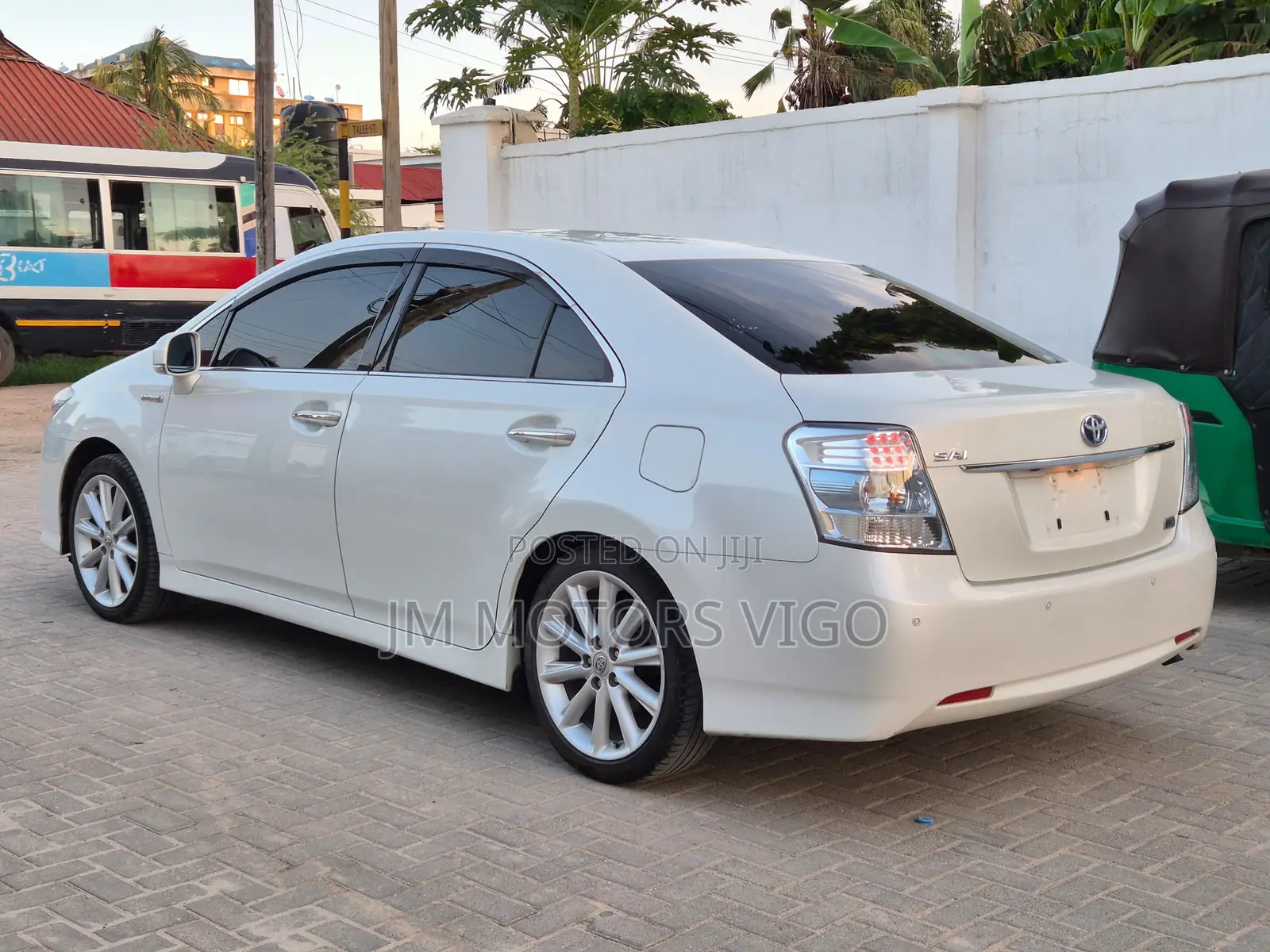 Toyota Sai 2.4 Hybrid FWD 2011 White